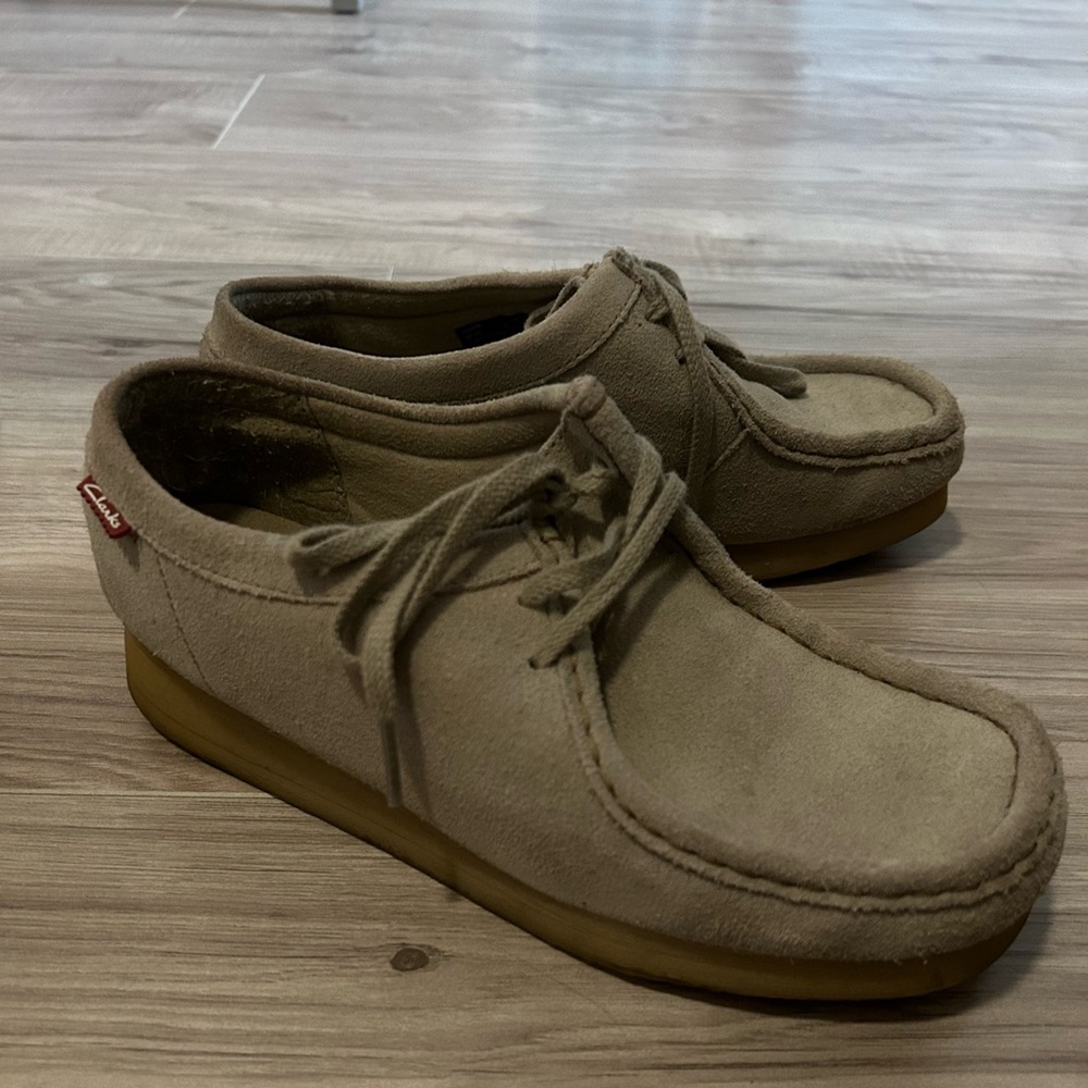Clarks Wallabees